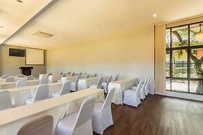 Chiangrai Lake Hill Resort