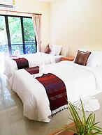 Chiangrai Lake Hill Resort