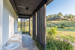 Chiangrai Lake Hill Resort