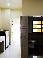 Chiangrai Lake Hill Resort