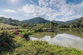 Chiangrai Lake Hill Resort