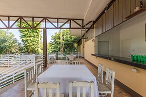 Chiangrai Lake Hill Resort