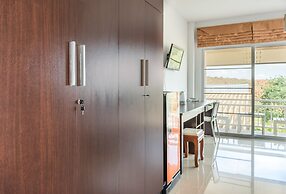 Chiangrai Lake Hill Resort