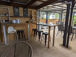 Kingscote Tourist Park and Family Units