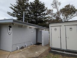 Kingscote Tourist Park and Family Units