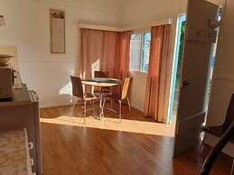 Kingscote Tourist Park and Family Units