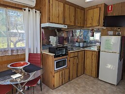 Kingscote Tourist Park and Family Units