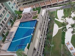 Lumpini Ville Pattaya Pool Gym