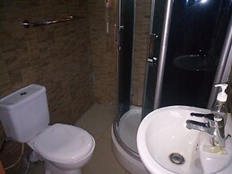 Orchard Hotel