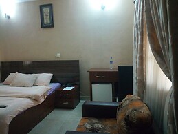 Orchard Hotel
