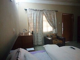 Orchard Hotel