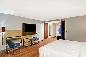 Tru by Hilton Shepherdsville Louisville South