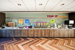 Tru by Hilton Louisville Airport