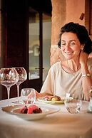 Castello di Postignano Relais