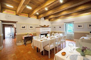 Castello di Postignano Relais