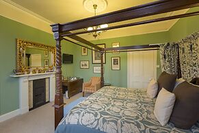Grosvenor Villa