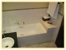 Benvenuto Hotel and Conference Centre