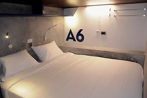 Oasis Hotel-Pods - Adults Only - Hostel