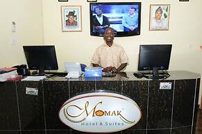 Momak 1 Hotel & Suites