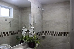 Ari Hotel