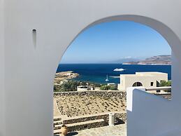 Theasis Luxury Suites