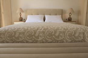 Theasis Luxury Suites