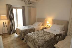 Theasis Luxury Suites