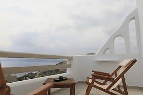 Theasis Luxury Suites