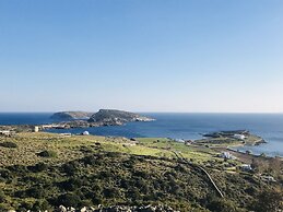 Theasis Luxury Suites