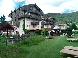 Alpen Hotel Eghel
