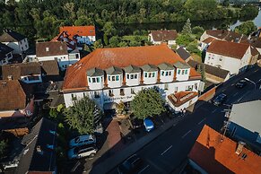 Hotel & Restaurant Hessischer Hof