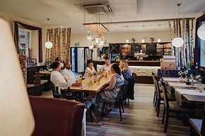 Hotel & Restaurant Hessischer Hof
