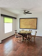 Hermosa Casa Mexicana Centro Cancun
