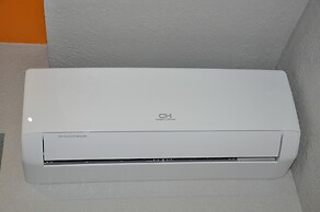 Full House Capsule Hostel