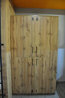 Full House Capsule Hostel