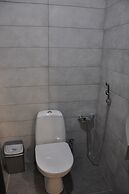 Full House Capsule Hostel