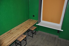 Full House Capsule Hostel