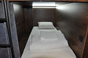 Full House Capsule Hostel