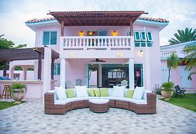 Casa Canal the Ultimate Casa