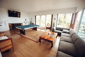 Hilltop Vacation Rental