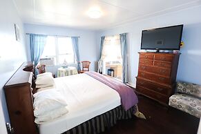 Hilltop Vacation Rental