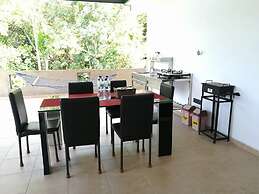 Thilini Hotel Apartment