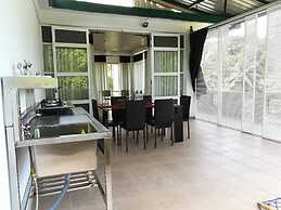 Thilini Hotel Apartment