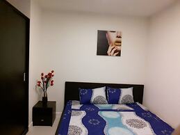 Horse Square Apartment