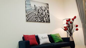 Horse Square Apartment