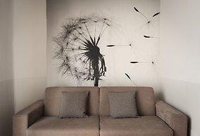 Deluxe Central Apartment