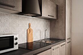 Deluxe Central Apartment