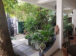 Unawatuna Beach Bunglow