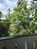 Unawatuna Beach Bunglow