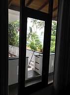 Unawatuna Beach Bunglow